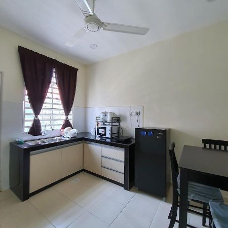 Homestay By Naf كوانتان المظهر الخارجي الصورة